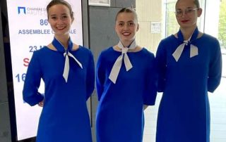 Agence hotesse Paris L'agence ELEGANCE Hôtesses agence d'hôtesses vestiaire, Paris Agence hôtesse paris accueil congrès et séminaires à Paris Cannes Nice Bordeaux Lille et Rouen