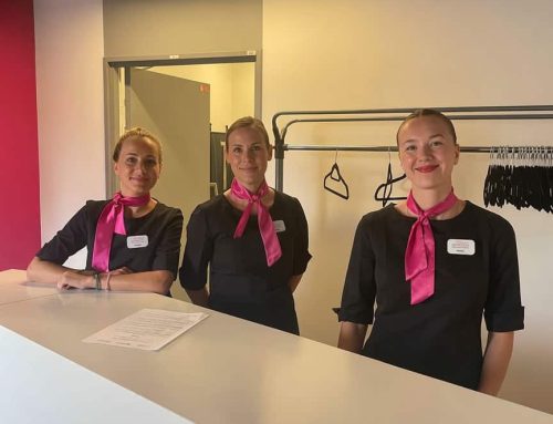 Agence Hôtesse Paris : Agence Elégance Hôtesses Paris pour l’accueil de vos conférences et séminaires à l’Institut Imagine Paris 15em