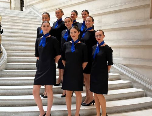 Agence hotesse Paris : L&rsquo;Agence ELEGANCE Hôtesses, l’expertise au service de l’accueil événementiel pour vos événements.